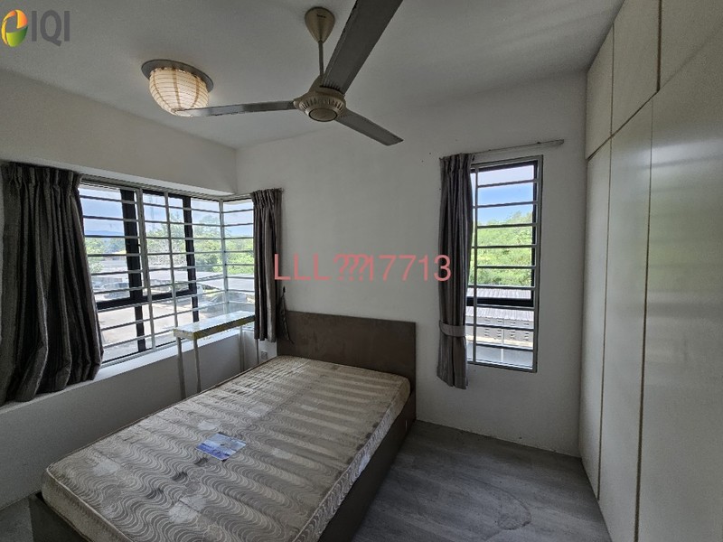 University Prime Condominium
