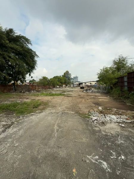 Kampung Subang Baru Land For Rent