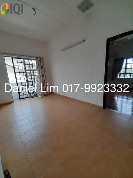 Bandar Kinrara 4 (Good Location near giant)